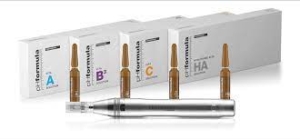 Microneedling and Hyaluron Microneedling mit Ampullen zur Hautregeneration und bei verschiedenen Hautproblemen